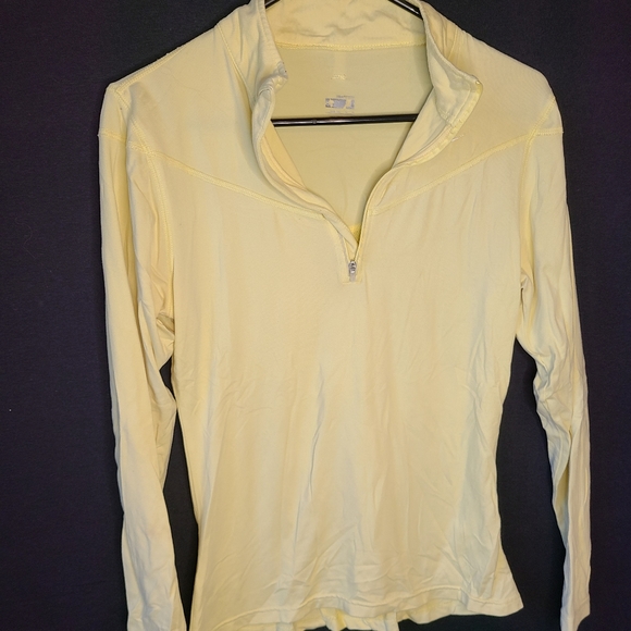 pale yellow nike sweatshirt